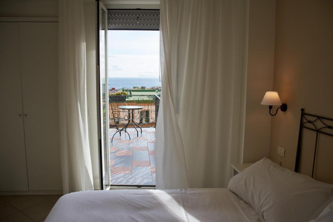 Villa Margherita เนเปิลส์ ภายนอก รูปภาพ